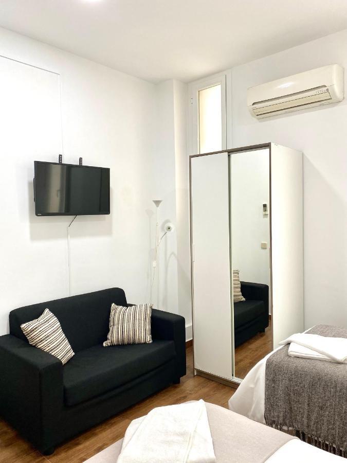 Apartamentos Fuencarral II マドリード エクステリア 写真