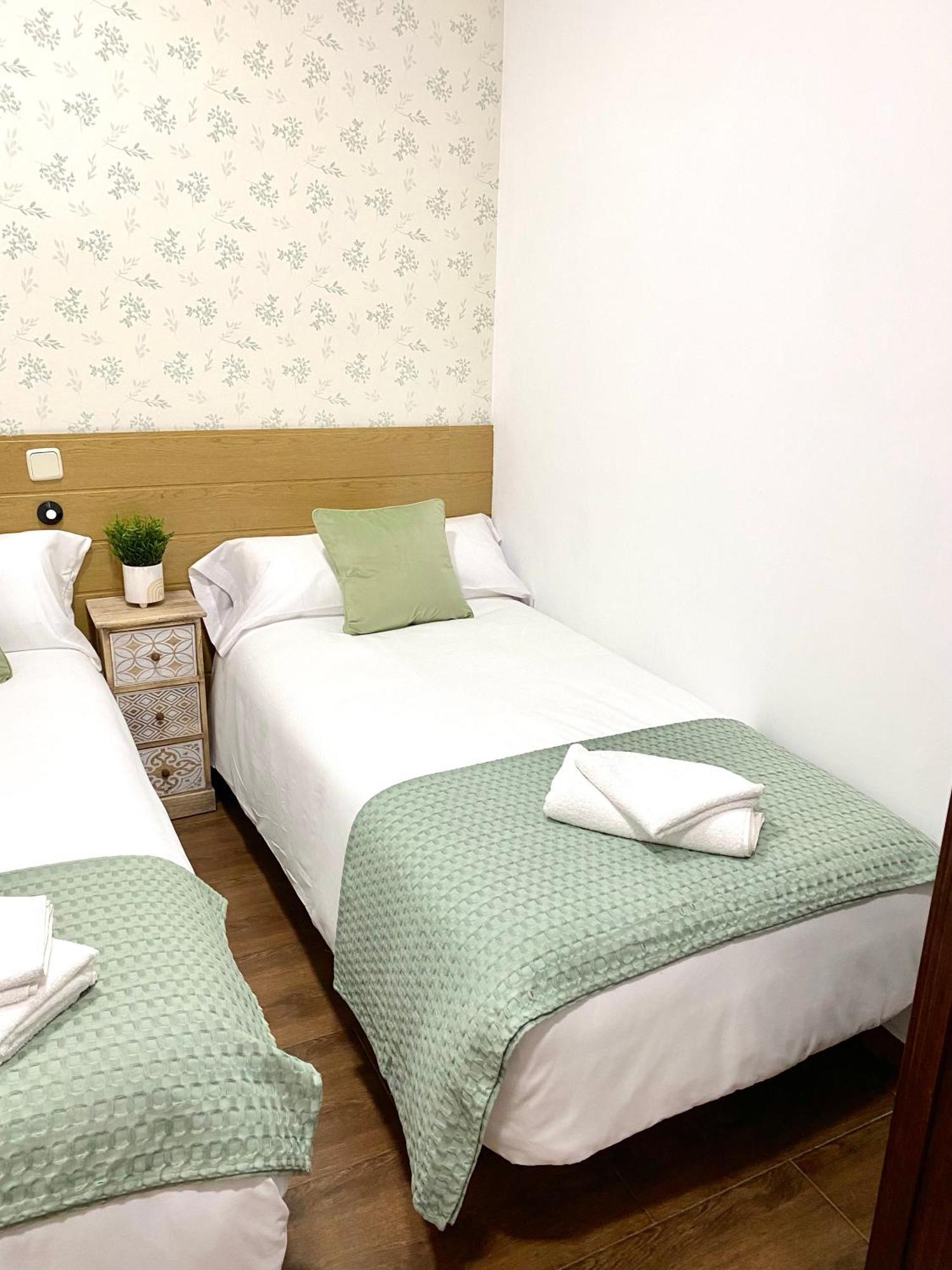 Apartamentos Fuencarral II マドリード 部屋 写真
